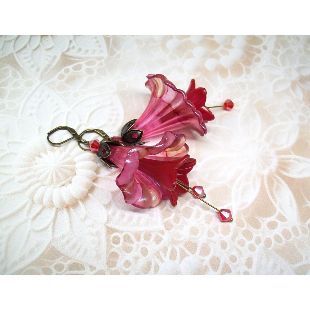 Boho Flower Earrings Vintage Style, Antique Bronze, Hand Painted, Artisan Crafte
